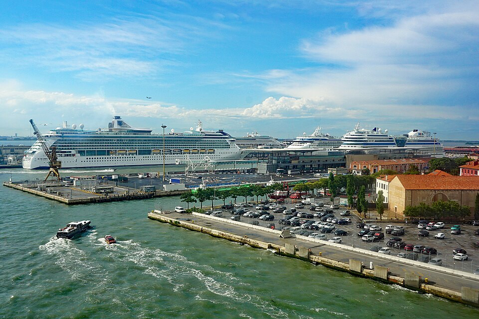 Cruise ships in Venice