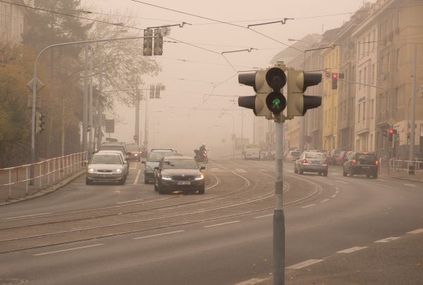 air pollution caused by cars in Prague